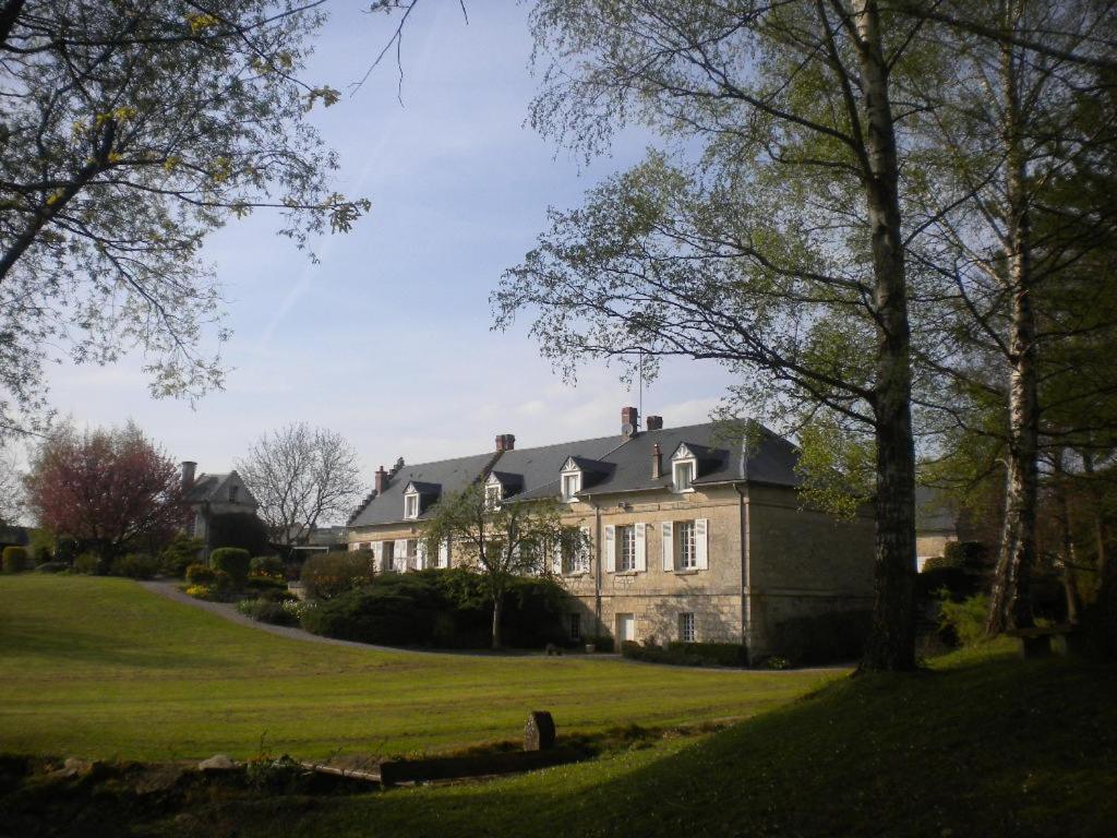 Le Moulin De Laval Alojamento de Acomodação e Pequeno-almoço